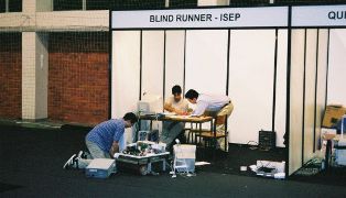 Projecto Runner no Robotica 2002